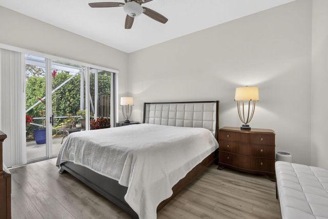 8281 Heritage Club Dr Drive, West Palm Beach, FL 33412