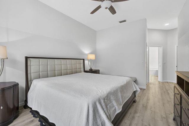 8281 Heritage Club Dr Drive, West Palm Beach, FL 33412