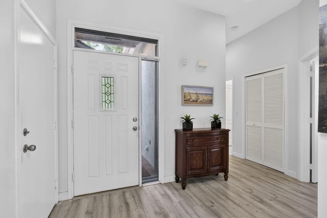 8281 Heritage Club Dr Drive, West Palm Beach, FL 33412