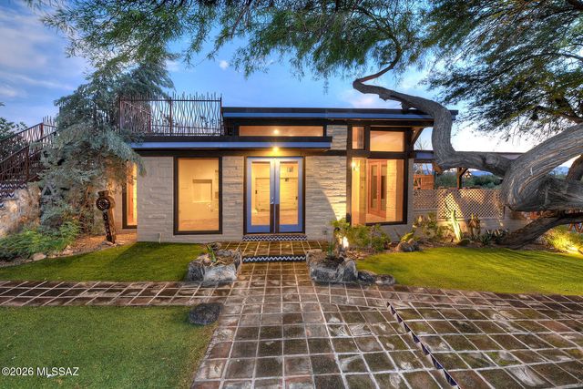 6060 N Mina Vista, Tucson, AZ 85718
