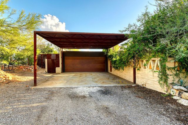 6060 N Mina Vista, Tucson, AZ 85718
