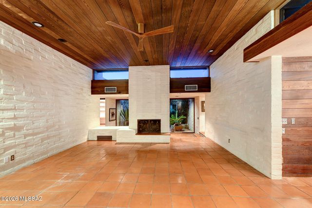 6060 N Mina Vista, Tucson, AZ 85718