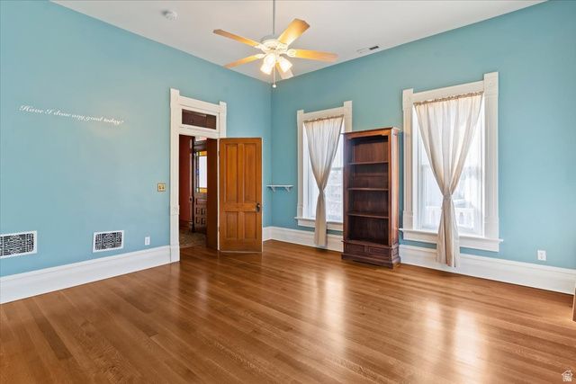 42 W CENTER ST, Kaysville, UT 84037