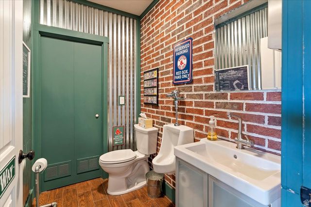 42 W CENTER ST, Kaysville, UT 84037