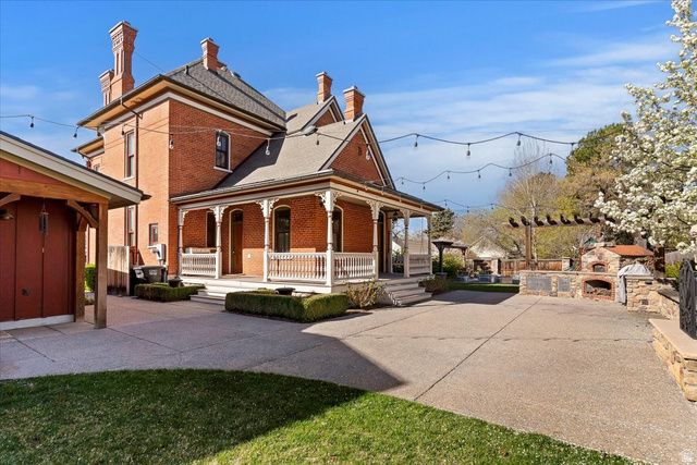 42 W CENTER ST, Kaysville, UT 84037