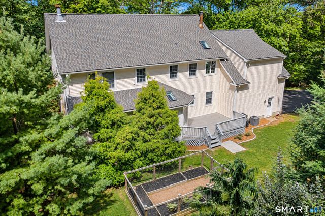 30 Country Way, Bethel, CT 06801