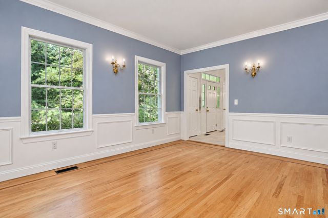 30 Country Way, Bethel, CT 06801