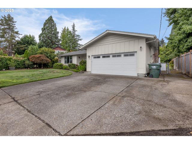 1910 HAWKINS Ln, Eugene, OR 97405
