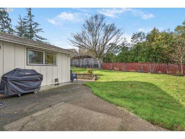 1910 HAWKINS Ln, Eugene, OR 97405