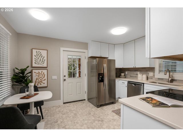 130 Ne MORRIS St, Portland, OR 97212