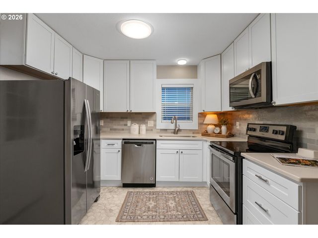 130 Ne MORRIS St, Portland, OR 97212