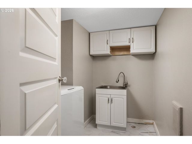 130 Ne MORRIS St, Portland, OR 97212