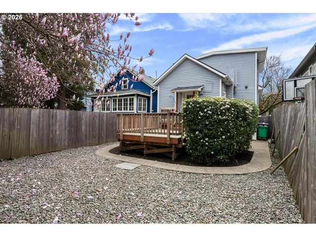 130 Ne MORRIS St, Portland, OR 97212