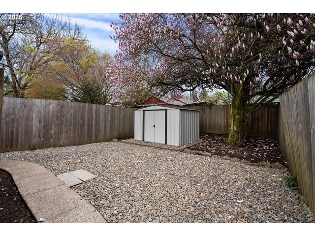 130 Ne MORRIS St, Portland, OR 97212