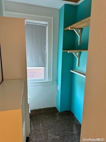 11 Valley Road, Bayville, NY 11709