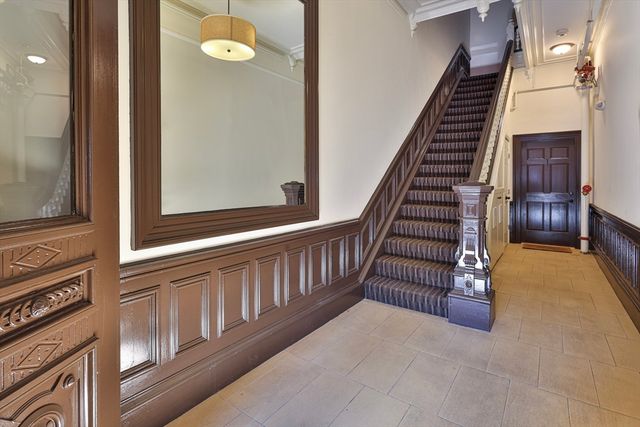 555 Columbus Ave 6, Boston, MA 02118