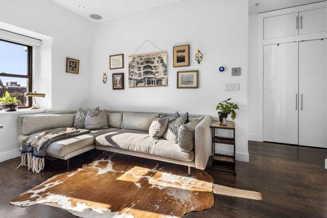 555 Columbus Ave 6, Boston, MA 02118