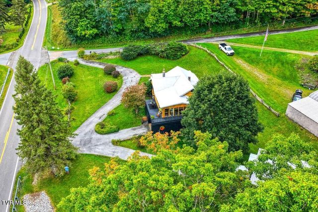 1708 Highway 143, Roan Mountain, TN 37687