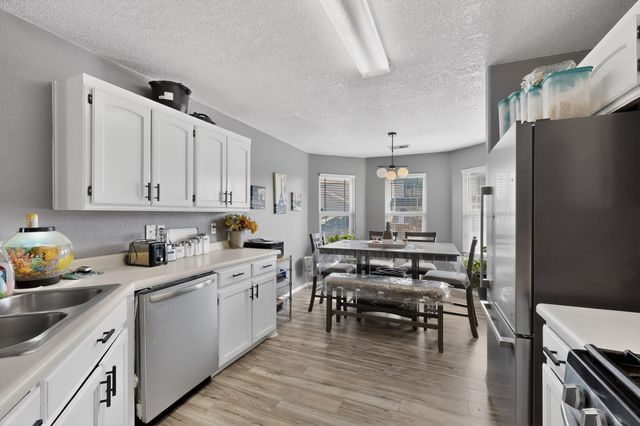 619 Red Bluff Avenue SW, Albuquerque, NM 87105