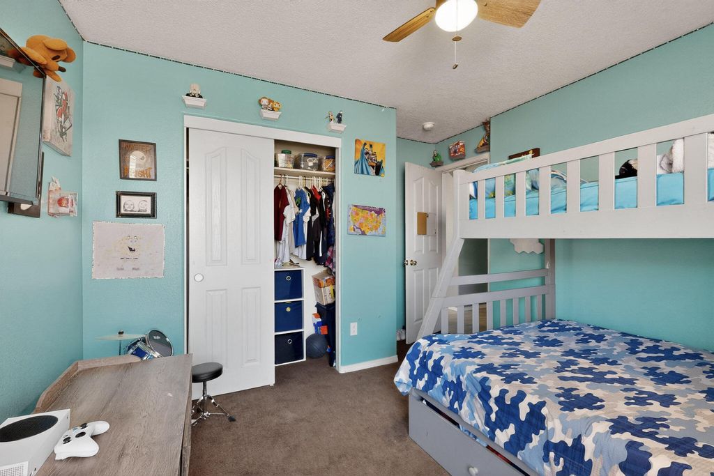 Image 27 of property listing at 619 Red Bluff Avenue SW, Albuquerque, NM 87105