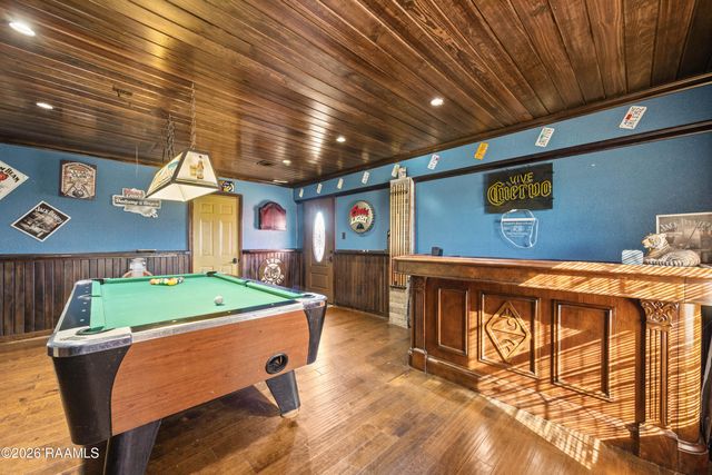 1201 Camp Bon Temps Road, Breaux Bridge, LA 70517