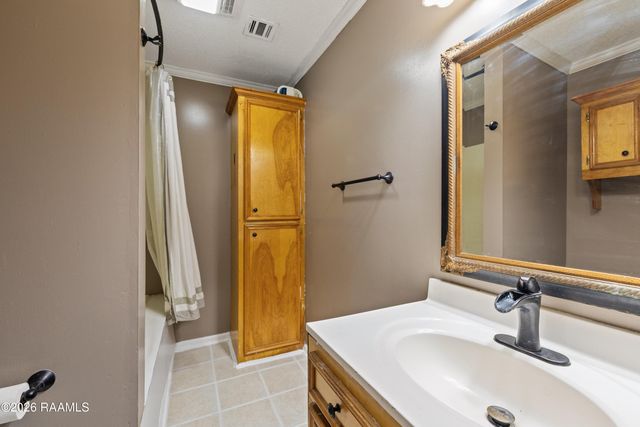 1201 Camp Bon Temps Road, Breaux Bridge, LA 70517