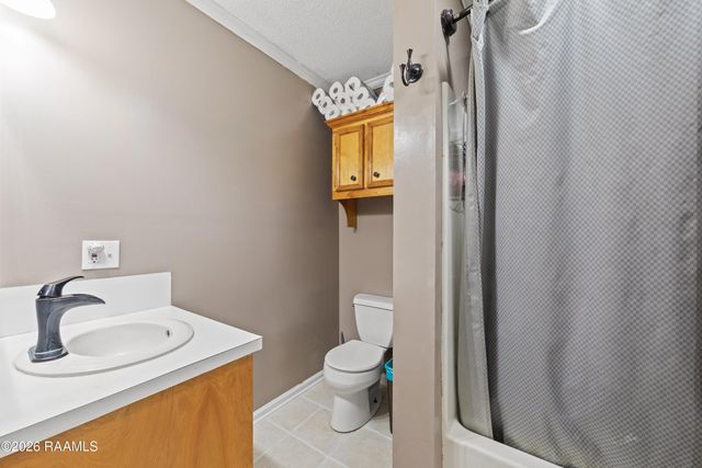 1201 Camp Bon Temps Road, Breaux Bridge, LA 70517