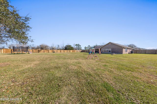 1201 Camp Bon Temps Road, Breaux Bridge, LA 70517