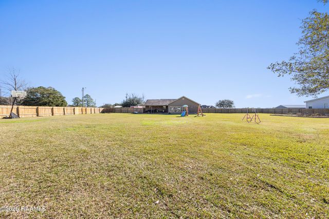 1201 Camp Bon Temps Road, Breaux Bridge, LA 70517