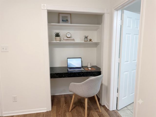 4041 Law Street 505, Houston, TX 77005