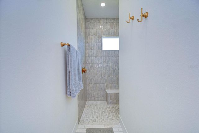 111 ALAFIA ESTATES LANE, Lithia, FL 33547