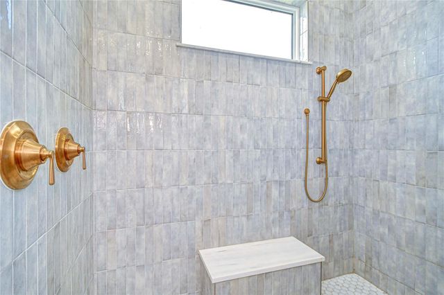 111 ALAFIA ESTATES LANE, Lithia, FL 33547