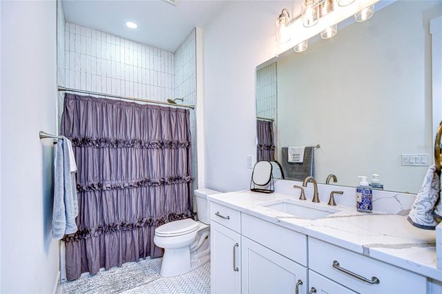 111 ALAFIA ESTATES LANE, Lithia, FL 33547