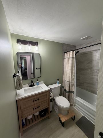202 S Clark Street, Auburn, IN 46706