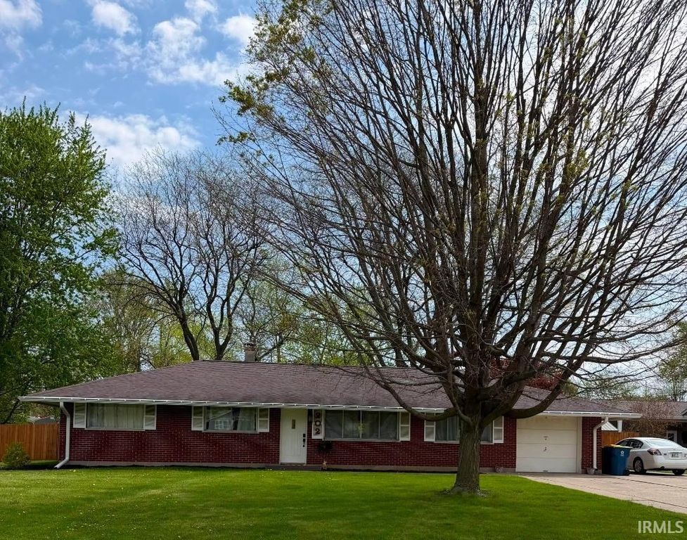 202 S Clark Street, Auburn, IN 46706