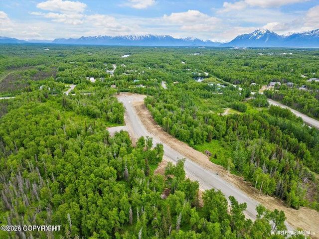 2505 W Longview Circle, Wasilla, AK 99654