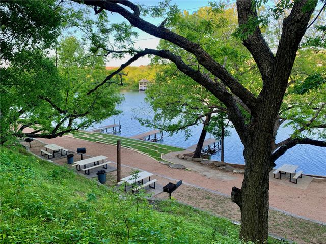 2103 Crazyhorse PASS, Austin, TX 78734