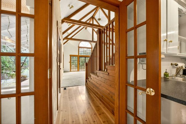 6333 Sterling Creek Road, Jacksonville, OR 97530