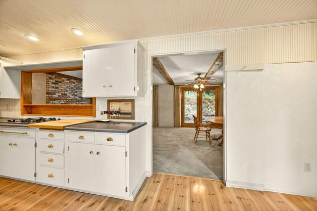 6333 Sterling Creek Road, Jacksonville, OR 97530