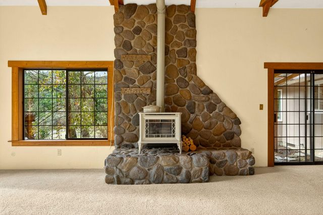 6333 Sterling Creek Road, Jacksonville, OR 97530