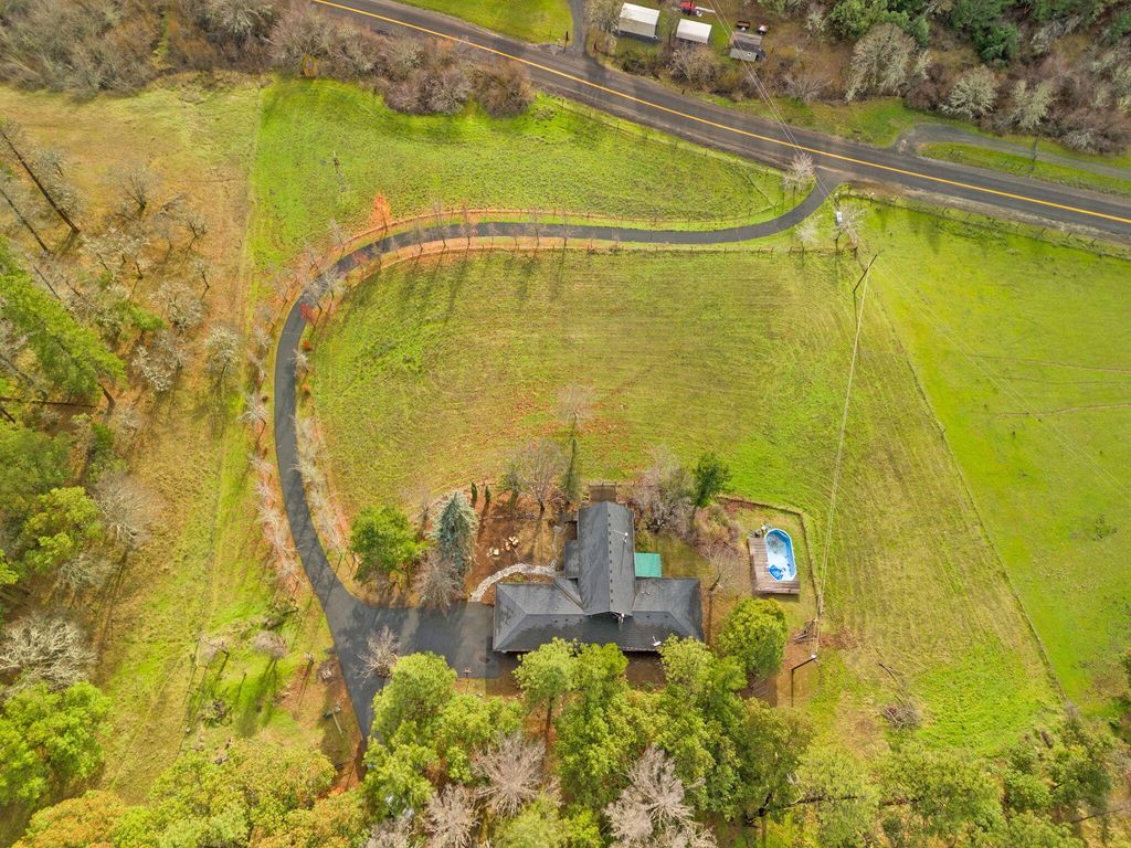 6333 Sterling Creek Road, Jacksonville, OR 97530