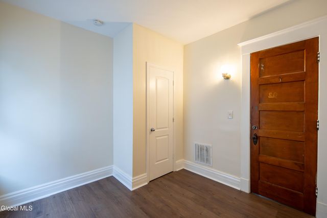 22 Swan Street 2, Schenectady, NY 12307