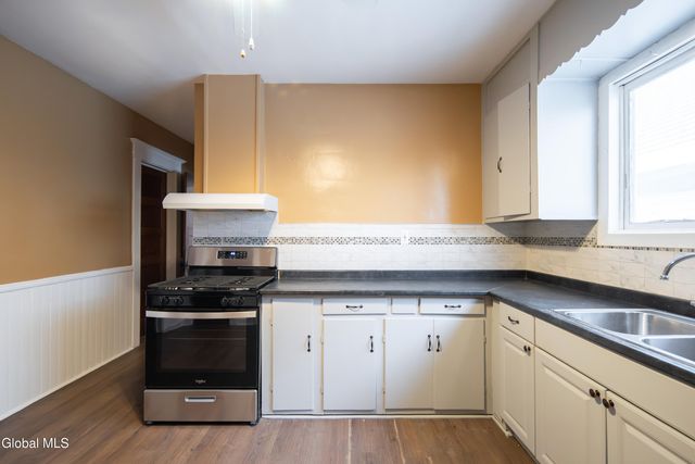 22 Swan Street 2, Schenectady, NY 12307