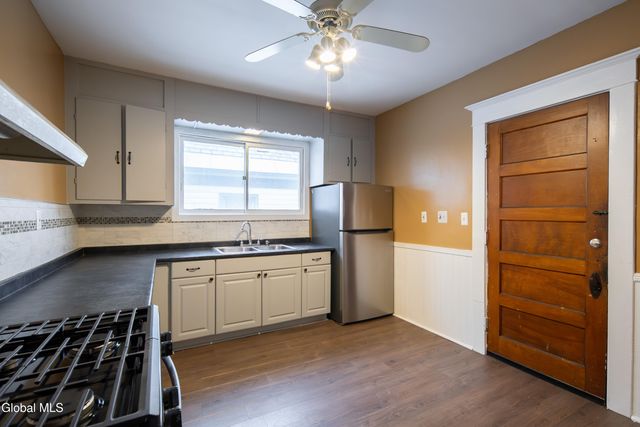 22 Swan Street 2, Schenectady, NY 12307