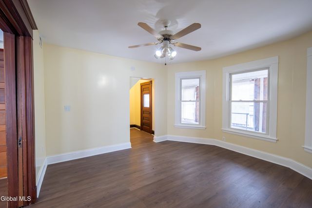 22 Swan Street 2, Schenectady, NY 12307