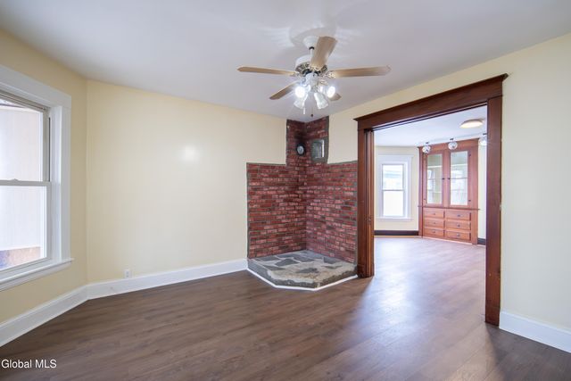 22 Swan Street 2, Schenectady, NY 12307