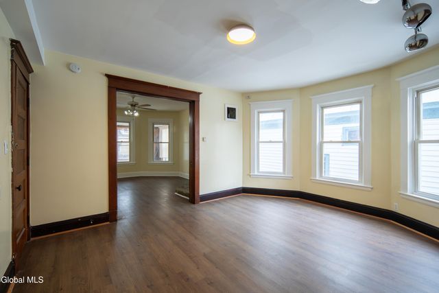 22 Swan Street 2, Schenectady, NY 12307