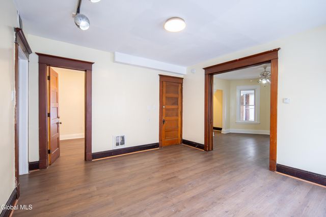 22 Swan Street 2, Schenectady, NY 12307