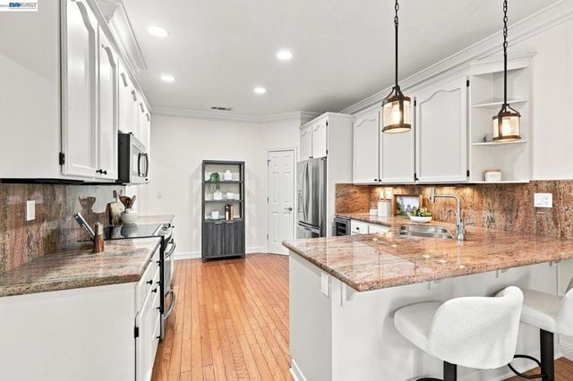 210 Wood Valley Pl, Danville, CA 94506