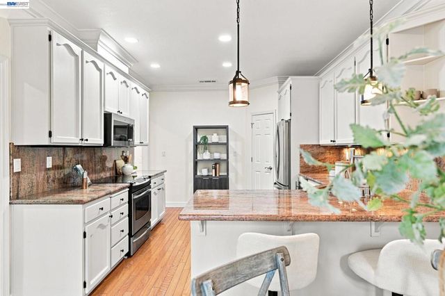210 Wood Valley Pl, Danville, CA 94506